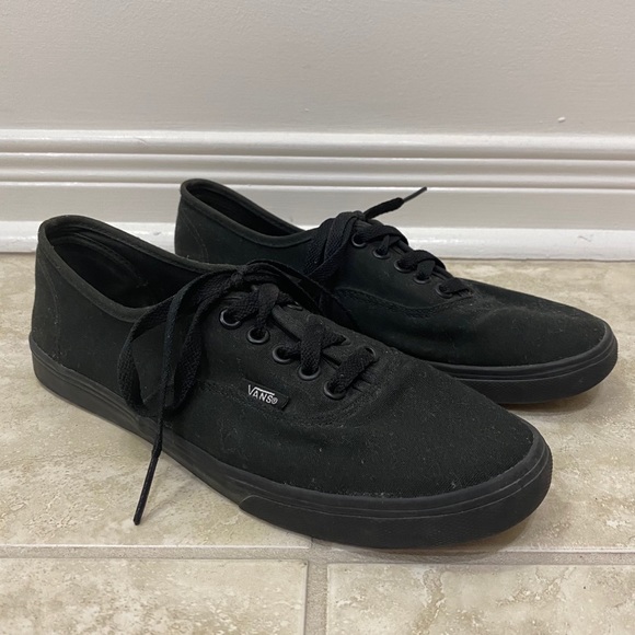 Low Top Vans Sneakers